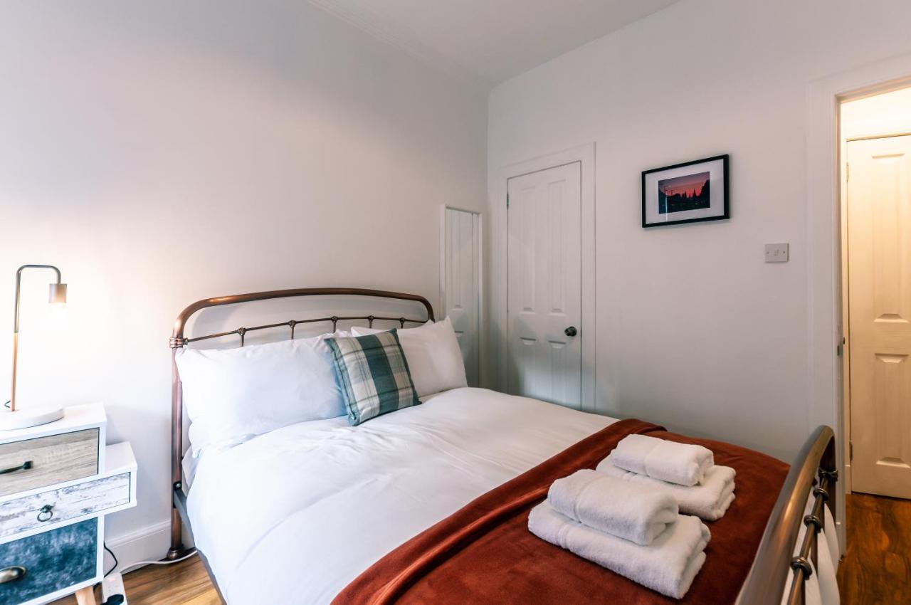 Writer'S Apartment Эдинбург Экстерьер фото